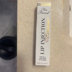 Too Faced Lip Plumper